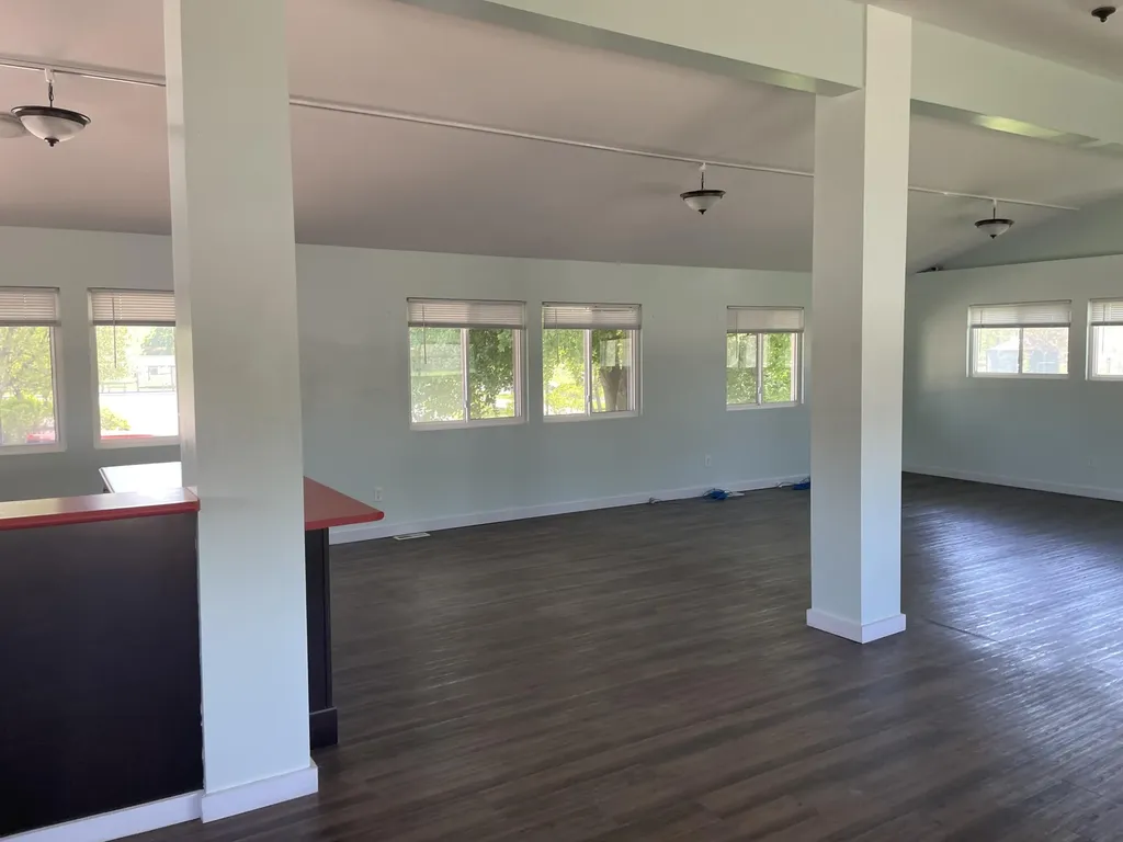 140 W Michigan Avenue Three Rivers City MI 49093