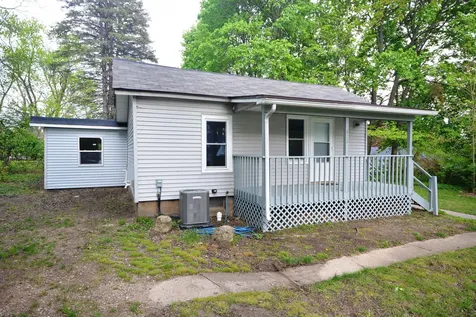 822 N Berrien Street Albion City MI 49224