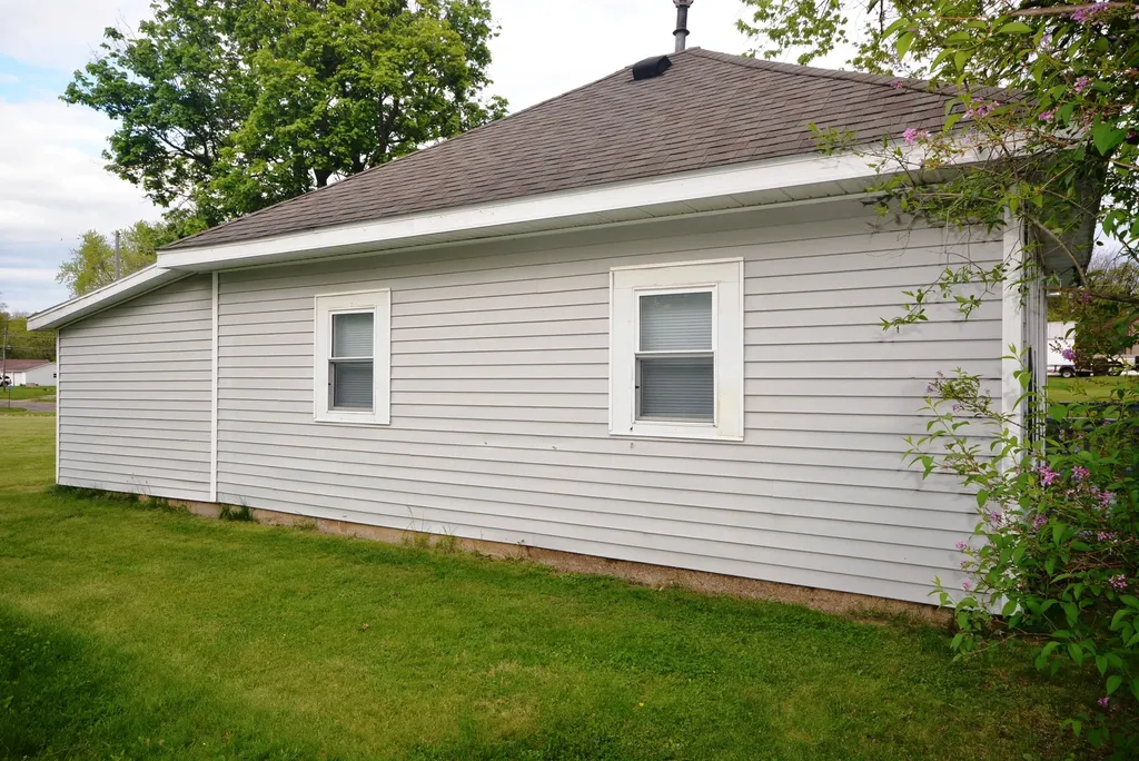 117 E North Street Albion City MI 49224