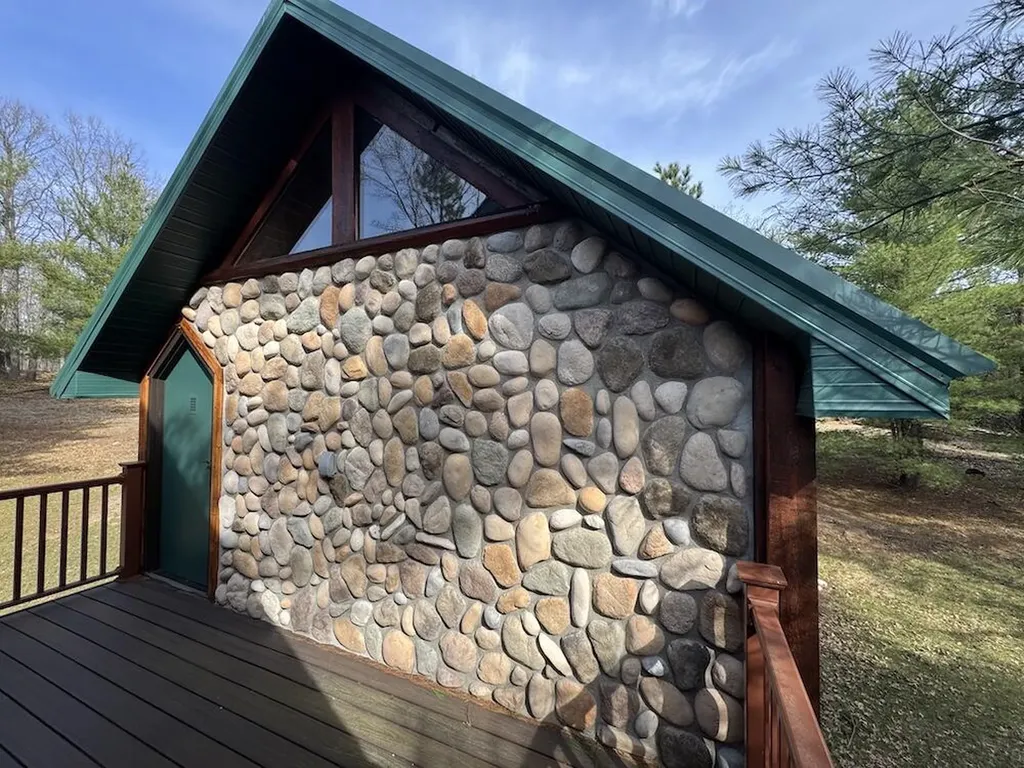7584 Railroad Grade Nester Township MI 48624