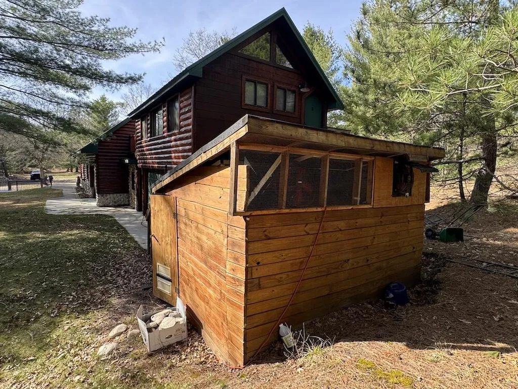 7584 Railroad Grade Nester Township MI 48624