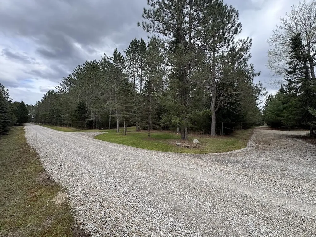 850 Jessica Lane Cumming Township MI 48654