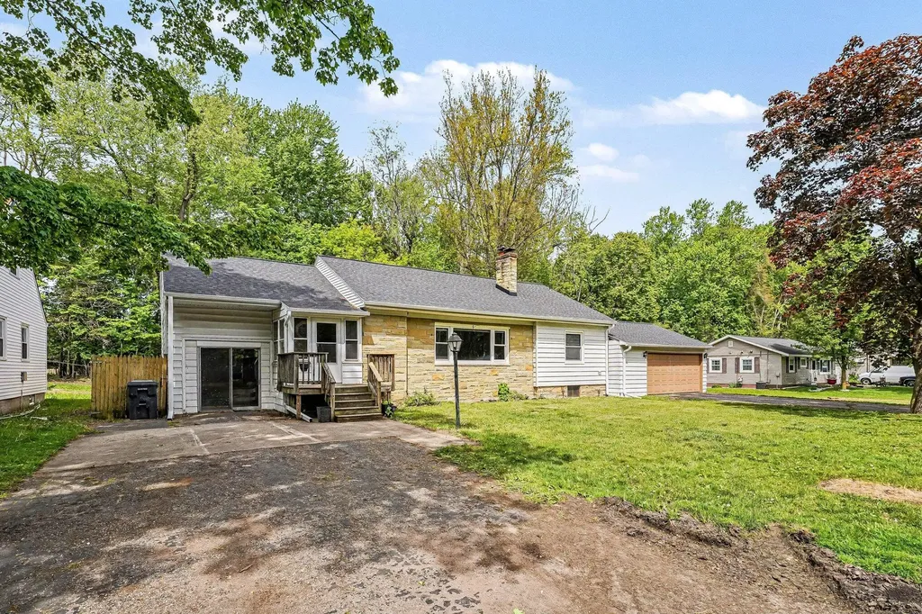 501 Marcelletti Avenue Paw Paw Village MI 49079