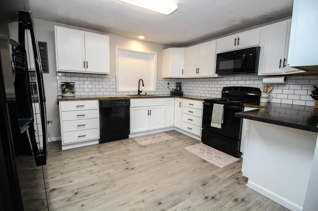 606 Millard Street Three Rivers City MI 49093