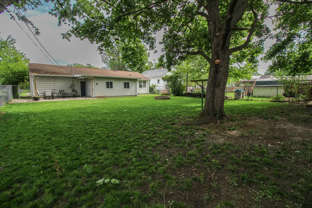 606 Millard Street Three Rivers City MI 49093
