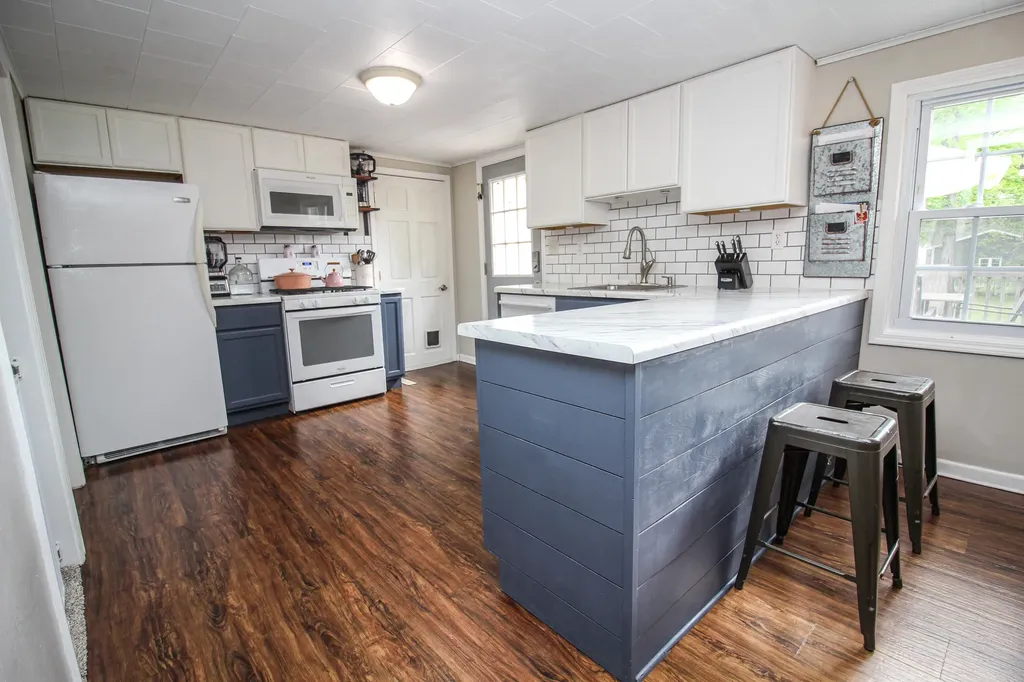 615 East Street Three Rivers City MI 49093