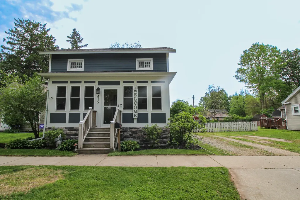 615 East Street Three Rivers City MI 49093