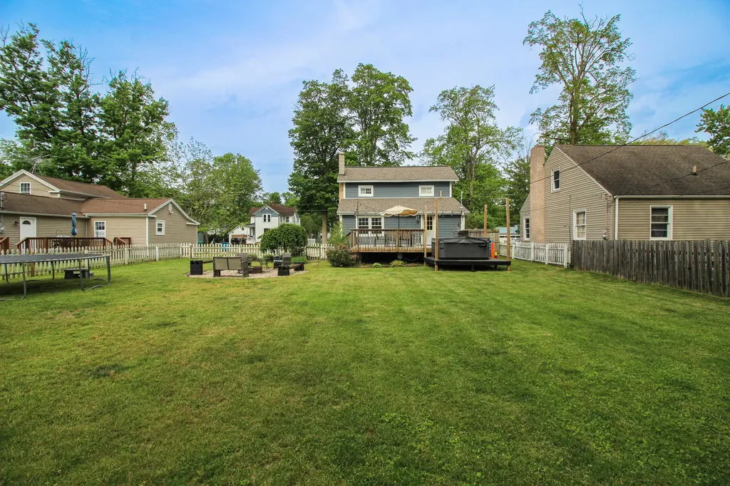 615 East Street Three Rivers City MI 49093