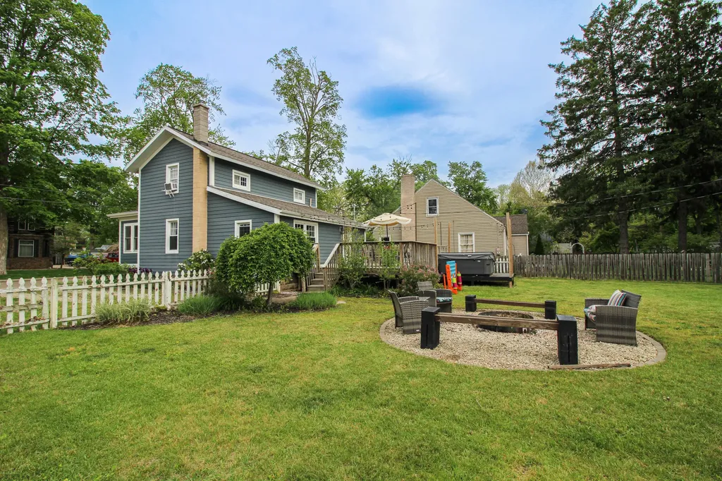 615 East Street Three Rivers City MI 49093