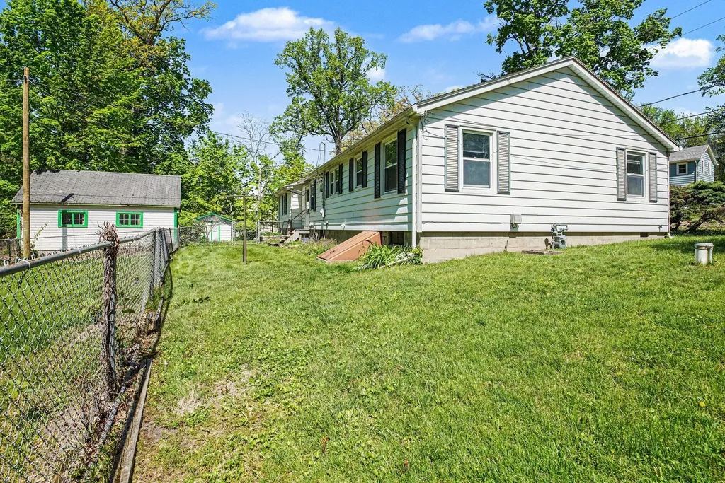 68438 Klinger Lake Road White Pigeon Township MI 49091