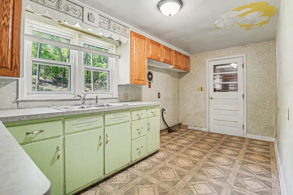 68438 Klinger Lake Road White Pigeon Township MI 49091