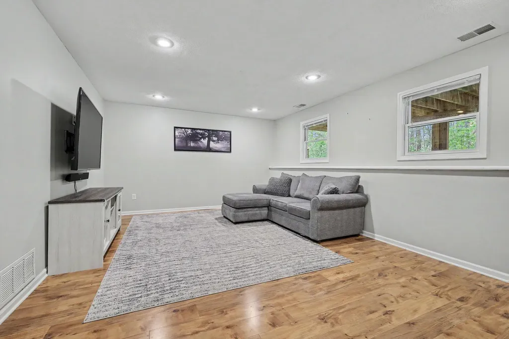 165 Hunters Trail Court Middleville Village MI 49333