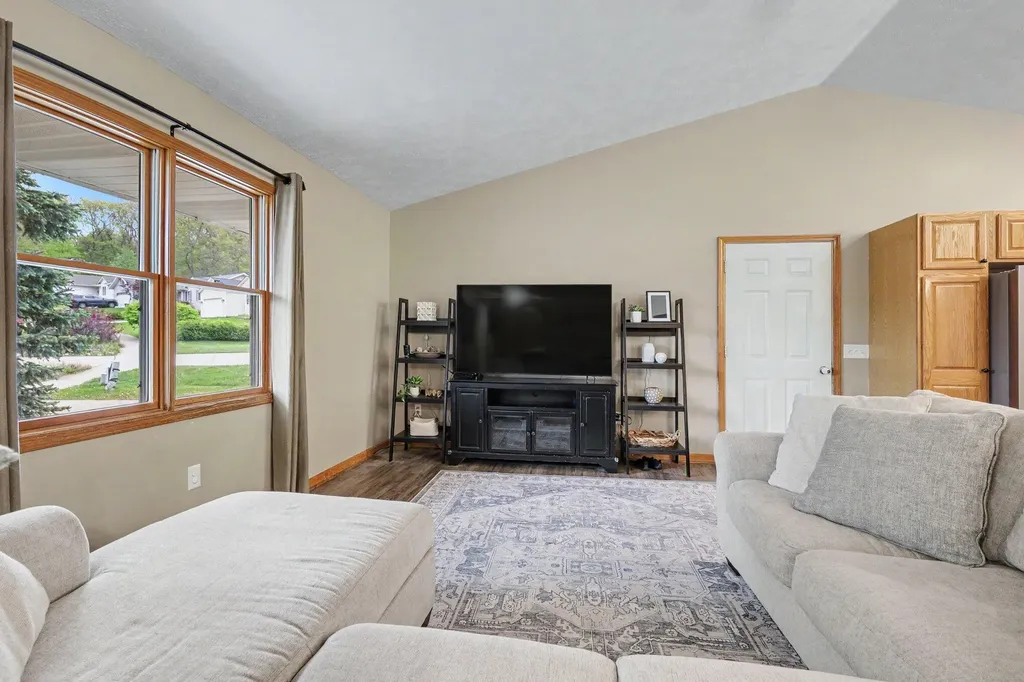 165 Hunters Trail Court Middleville Village MI 49333