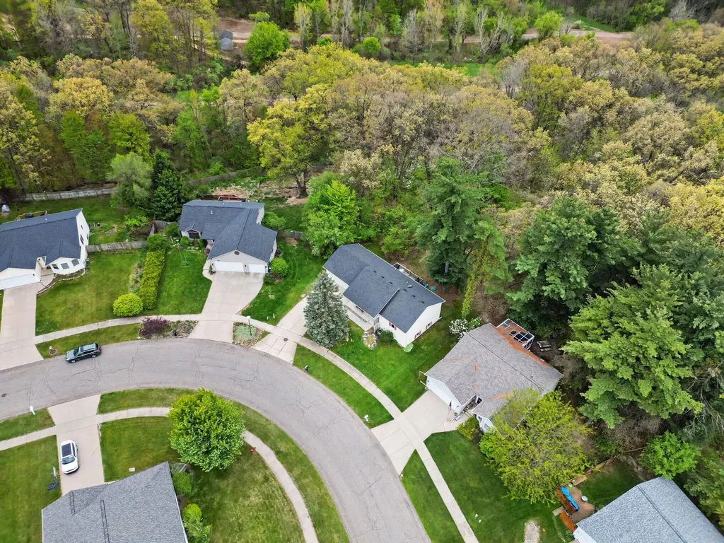 165 Hunters Trail Court Middleville Village MI 49333