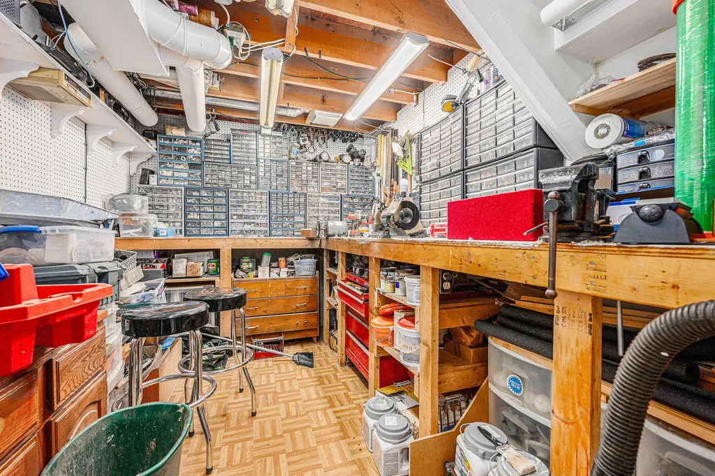 7702 N Gleneagle Drive Comstock Charter Township MI 49048