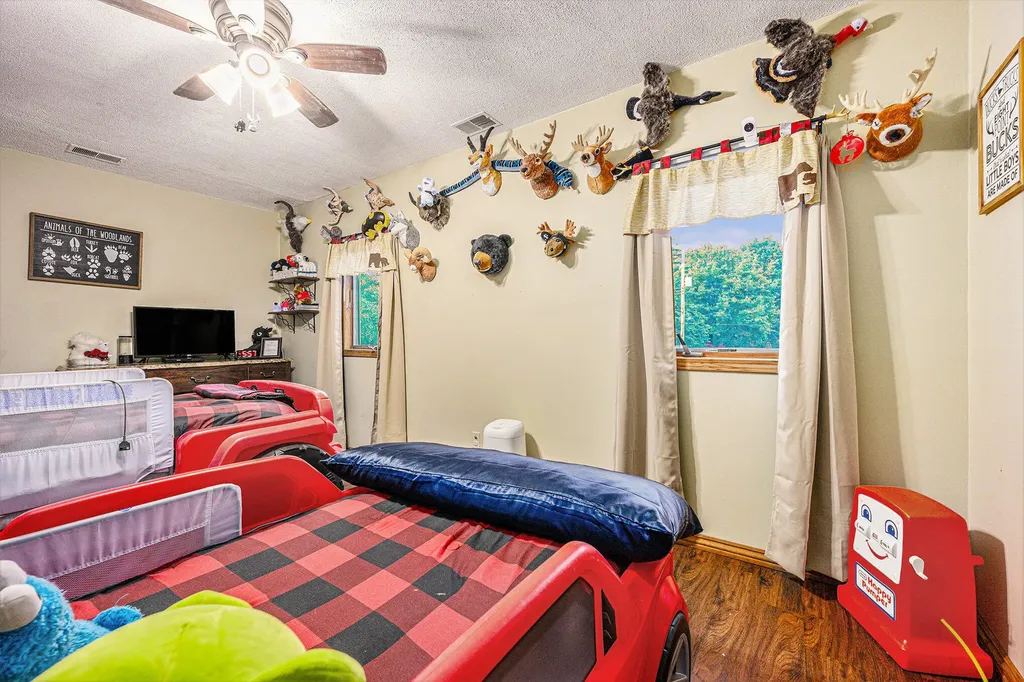 7702 N Gleneagle Drive Comstock Charter Township MI 49048
