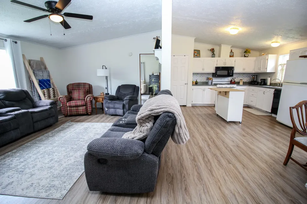 12524 Serenity Drive Flowerfield Township MI 49067