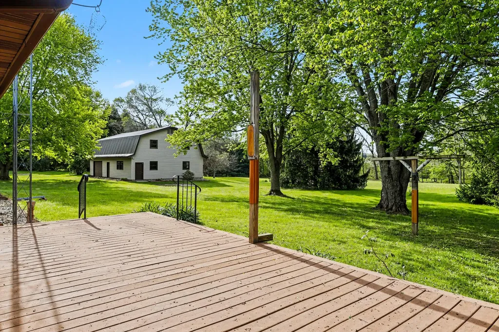 11621 M-216 Flowerfield Township MI 49067