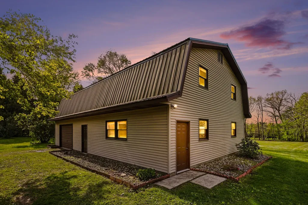 11621 M-216 Flowerfield Township MI 49067