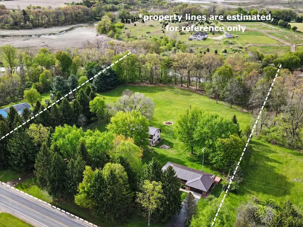 11621 M-216 Flowerfield Township MI 49067
