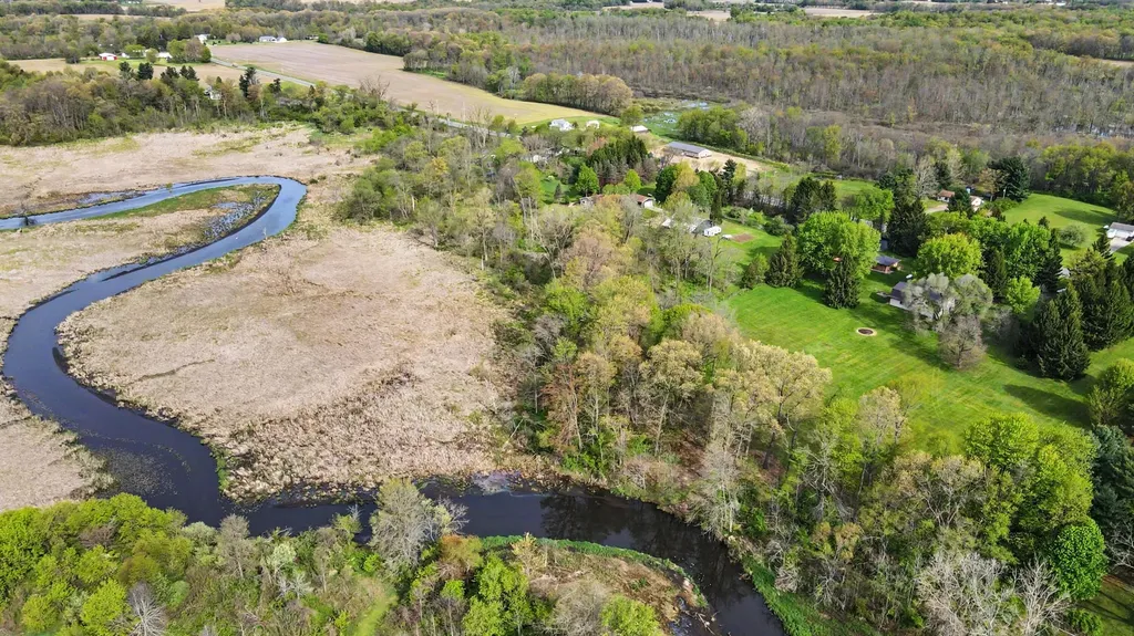 11621 M-216 Flowerfield Township MI 49067