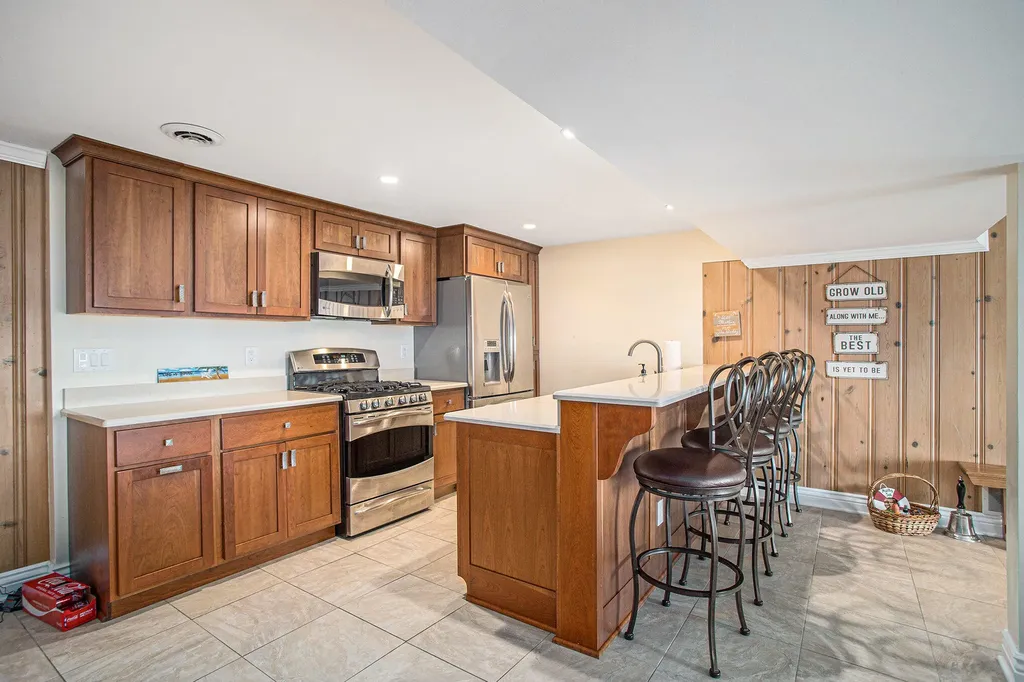 905 Elm Street Colon Village MI 49040