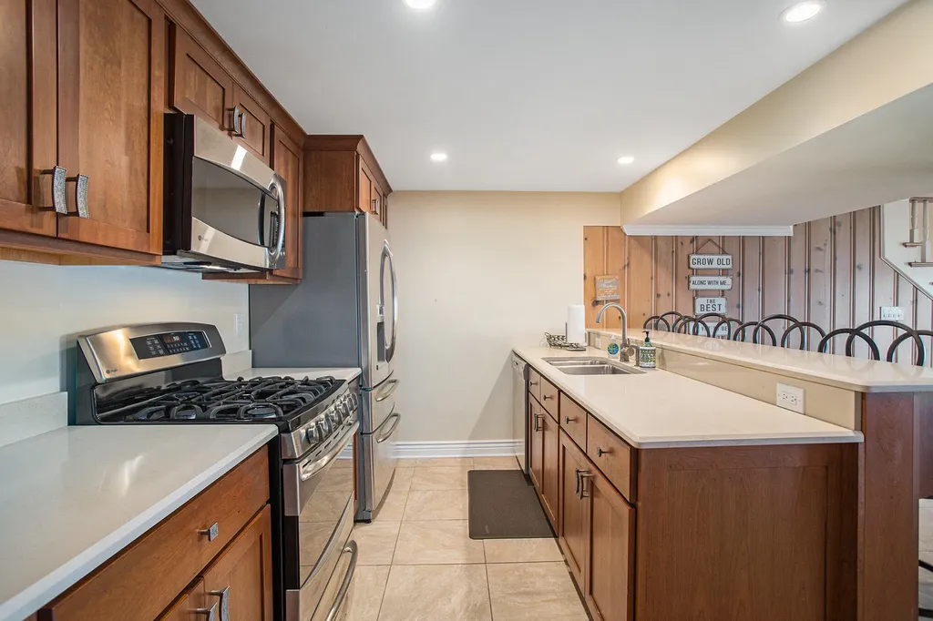 905 Elm Street Colon Village MI 49040