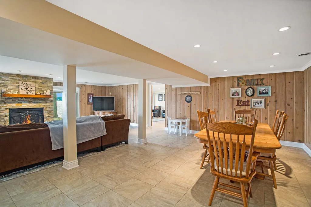 905 Elm Street Colon Village MI 49040