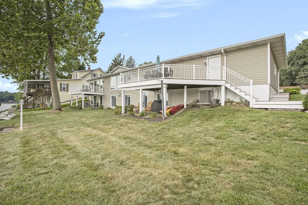 905 Elm Street Colon Village MI 49040