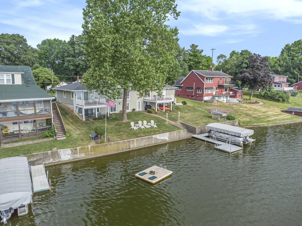 905 Elm Street Colon Village MI 49040