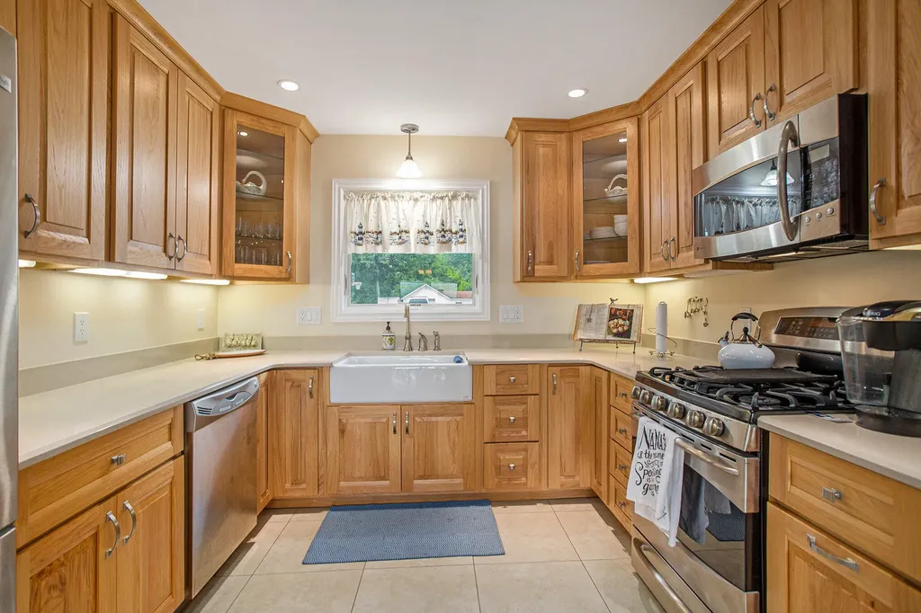 905 Elm Street Colon Village MI 49040