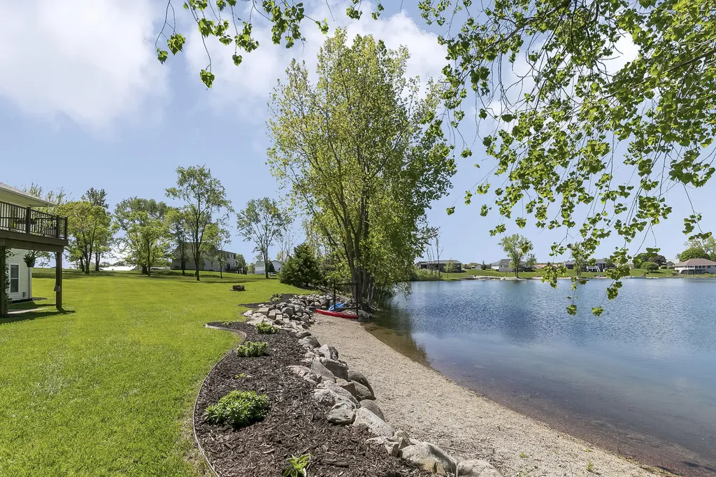 69100 Chief Court White Pigeon Township MI 49099