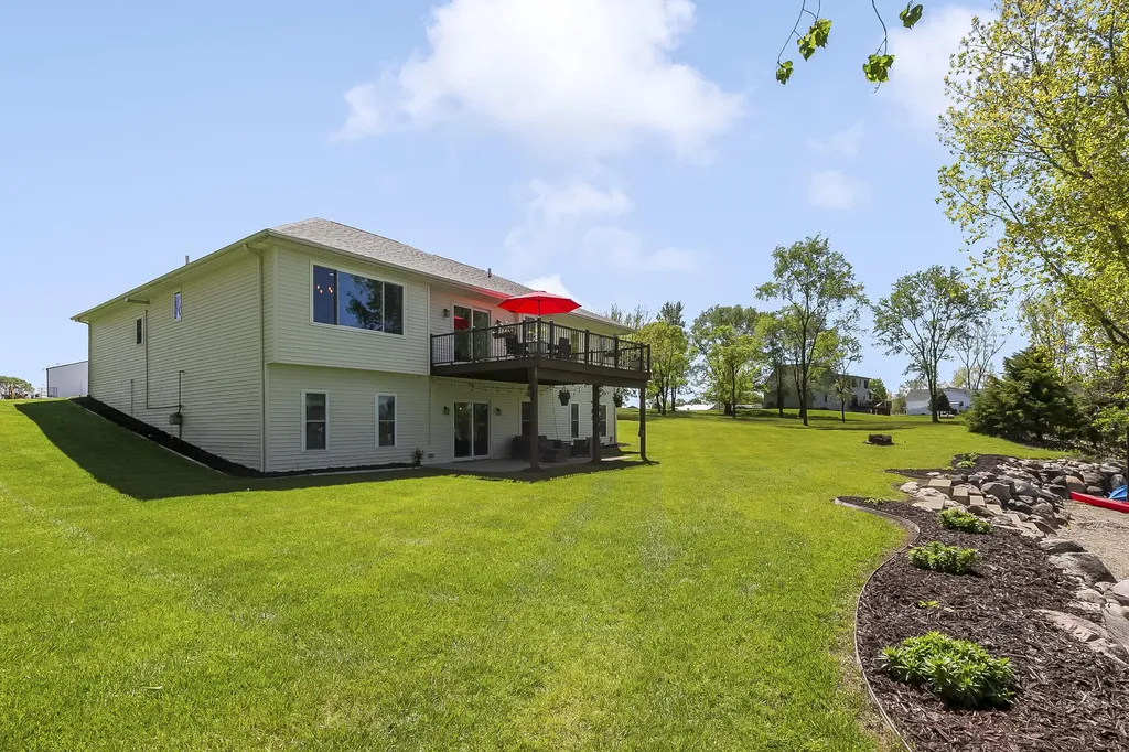 69100 Chief Court White Pigeon Township MI 49099
