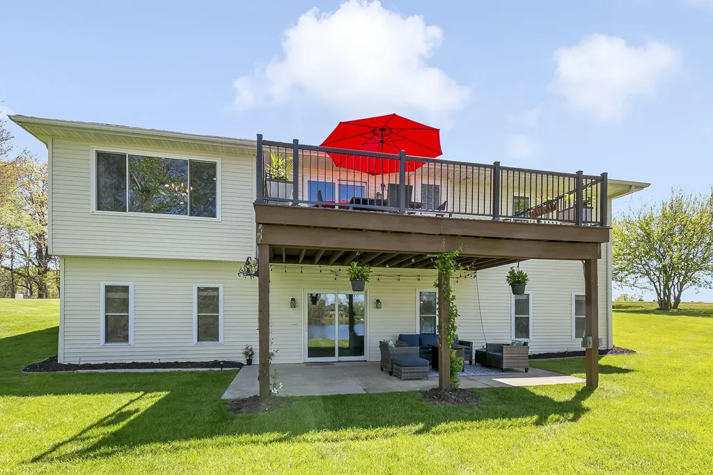 69100 Chief Court White Pigeon Township MI 49099