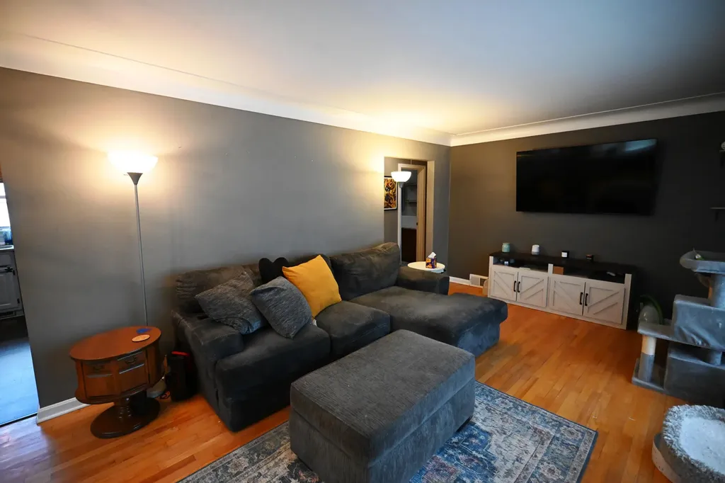 2734 Wellington Road Kalamazoo City MI 49008