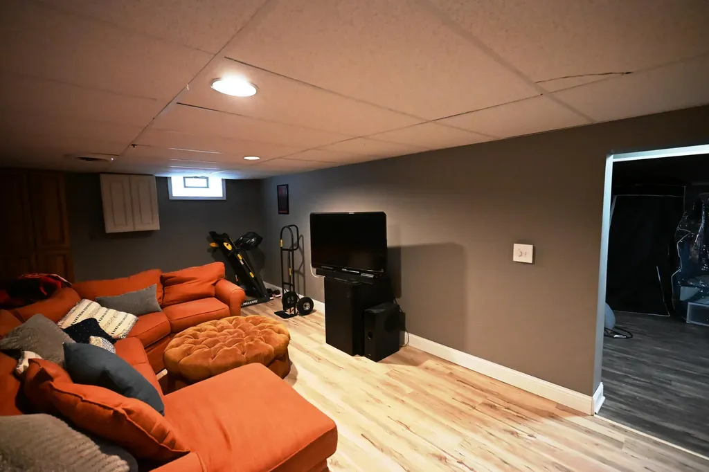 2734 Wellington Road Kalamazoo City MI 49008