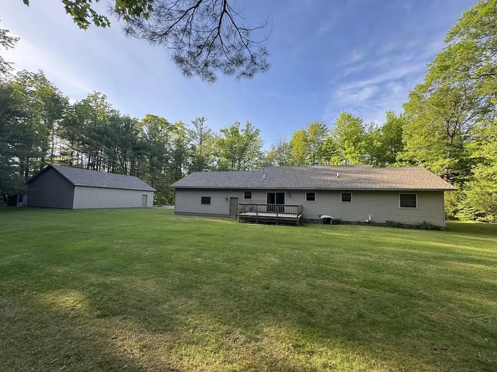 4335 Kings Corner Road Oscoda Charter Township MI 48737