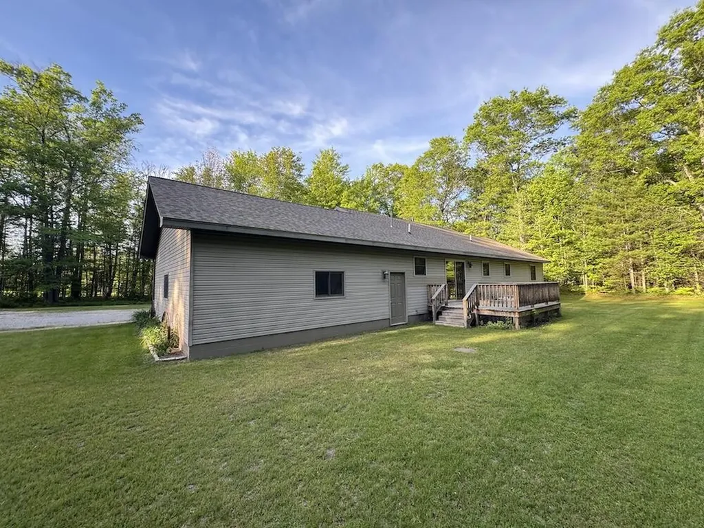 4335 Kings Corner Road Oscoda Charter Township MI 48737