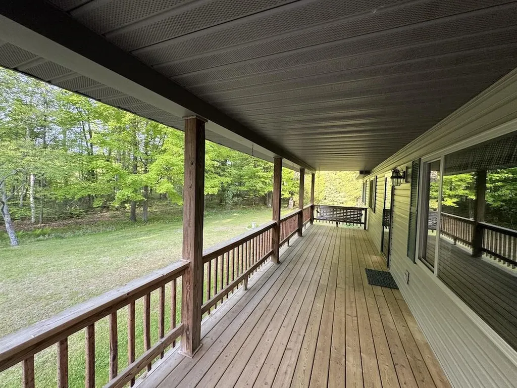 4335 Kings Corner Road Oscoda Charter Township MI 48737