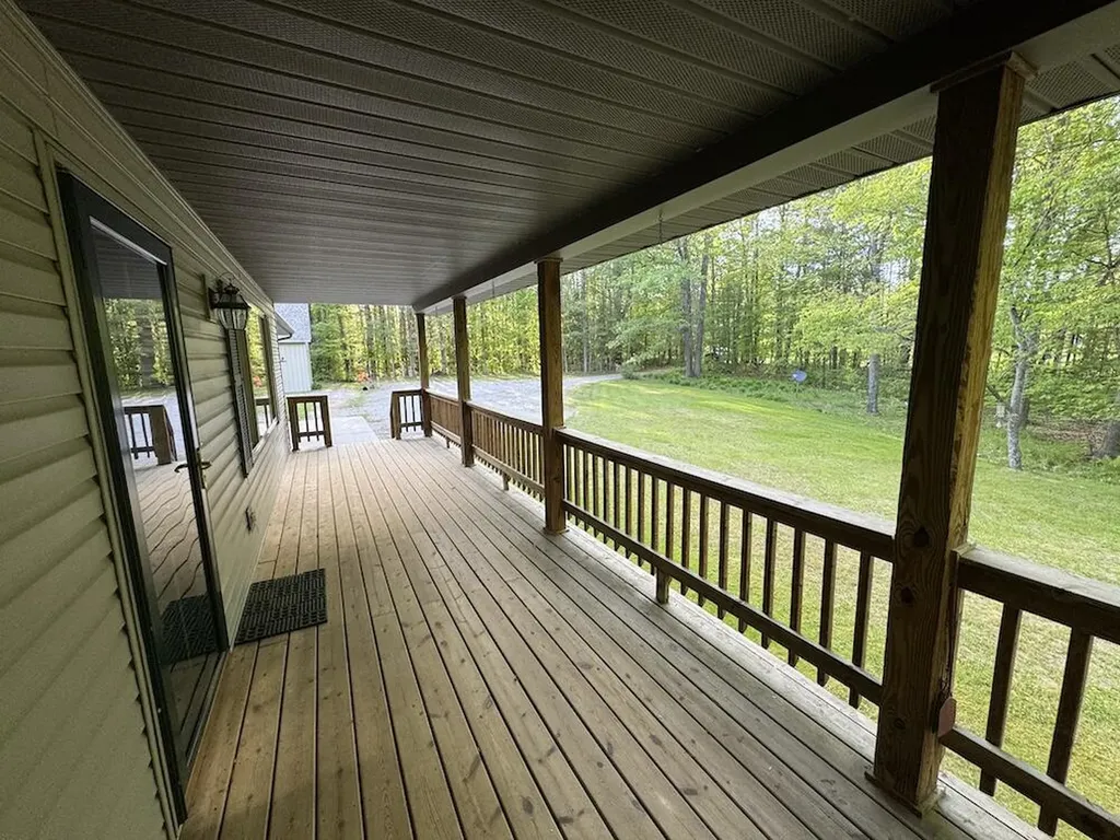 4335 Kings Corner Road Oscoda Charter Township MI 48737