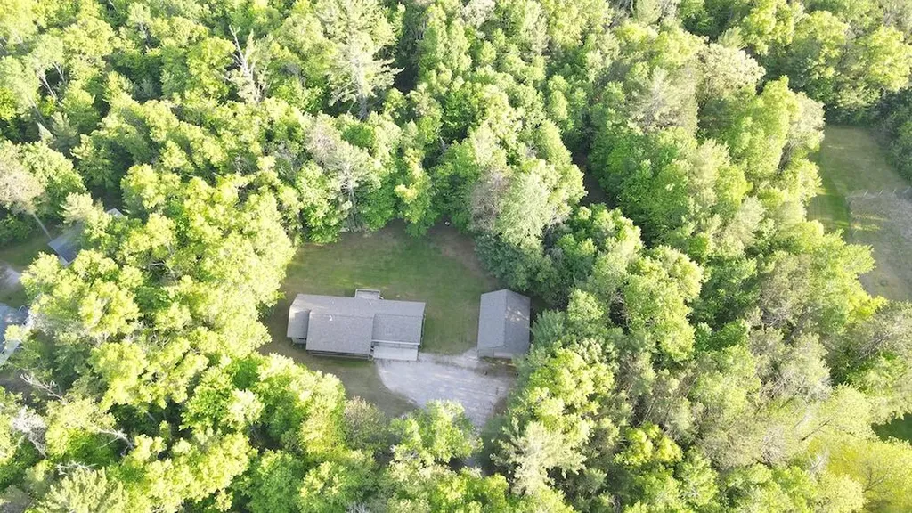 4335 Kings Corner Road Oscoda Charter Township MI 48737
