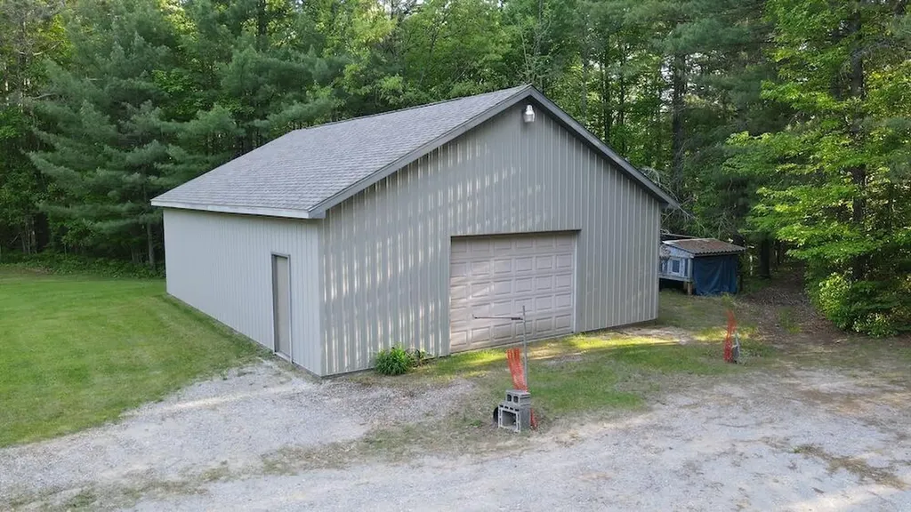 4335 Kings Corner Road Oscoda Charter Township MI 48737