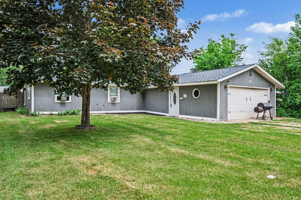 145 W Lafayette Street Constantine Township MI 49042