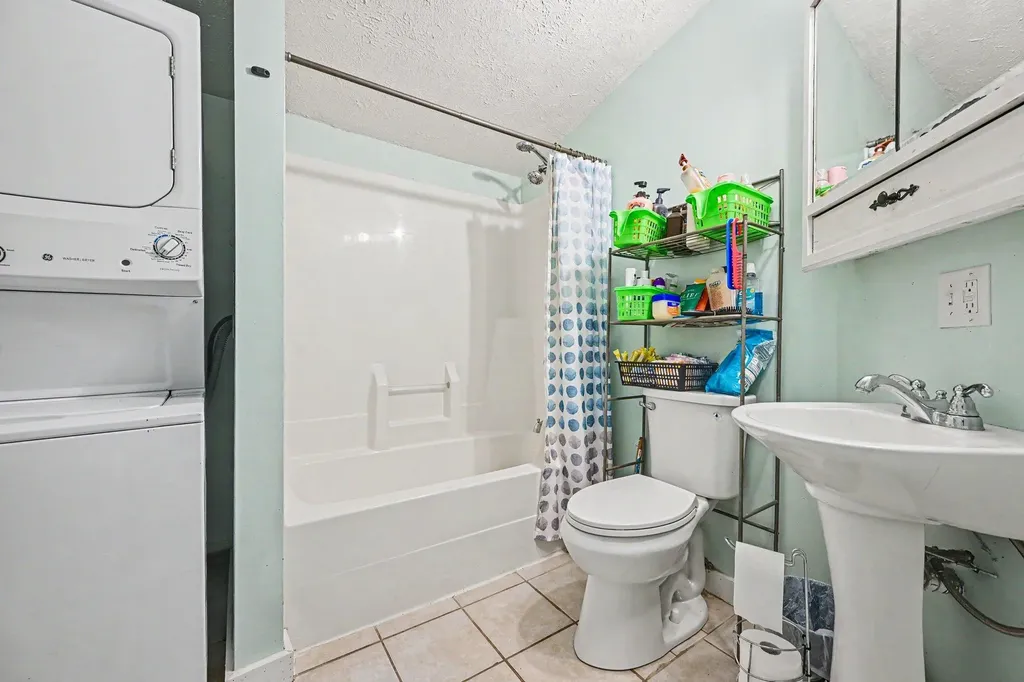 145 W Lafayette Street Constantine Township MI 49042