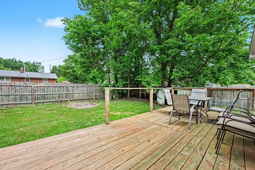 145 W Lafayette Street Constantine Township MI 49042