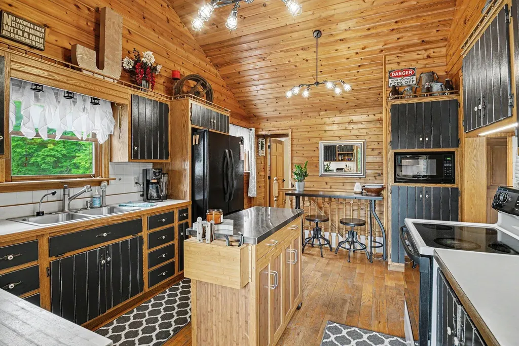 33394 Wattles Road Colon Township MI 49040