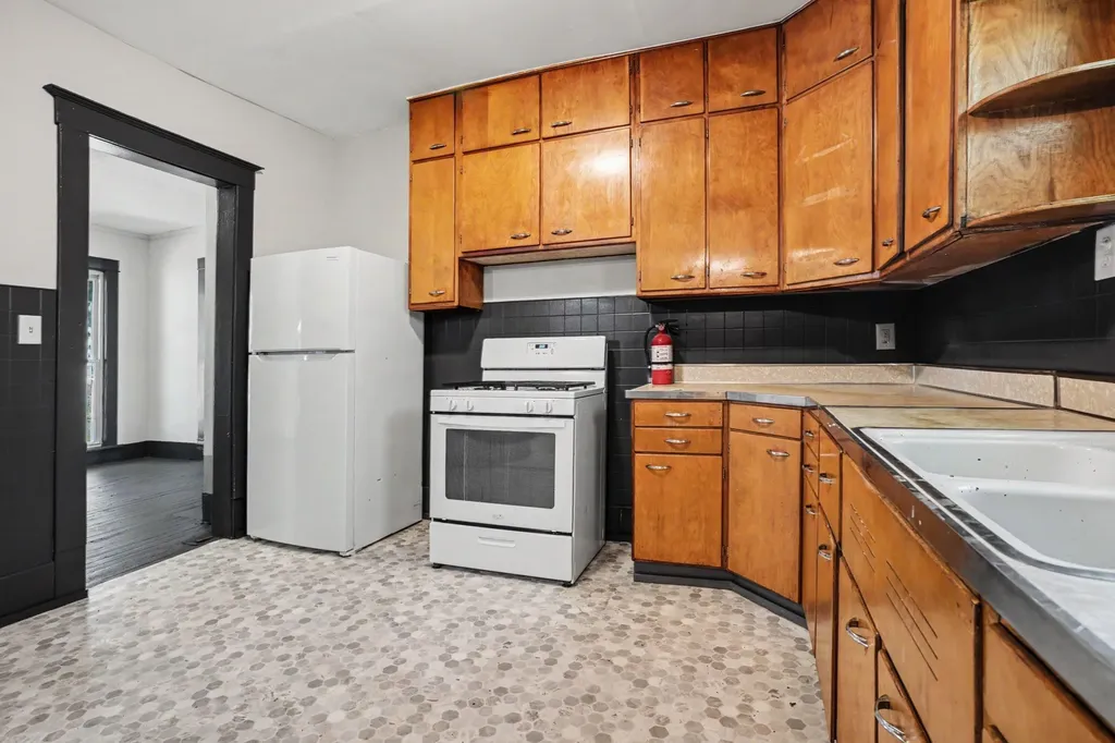 238 4th Avenue Three Rivers City MI 49093