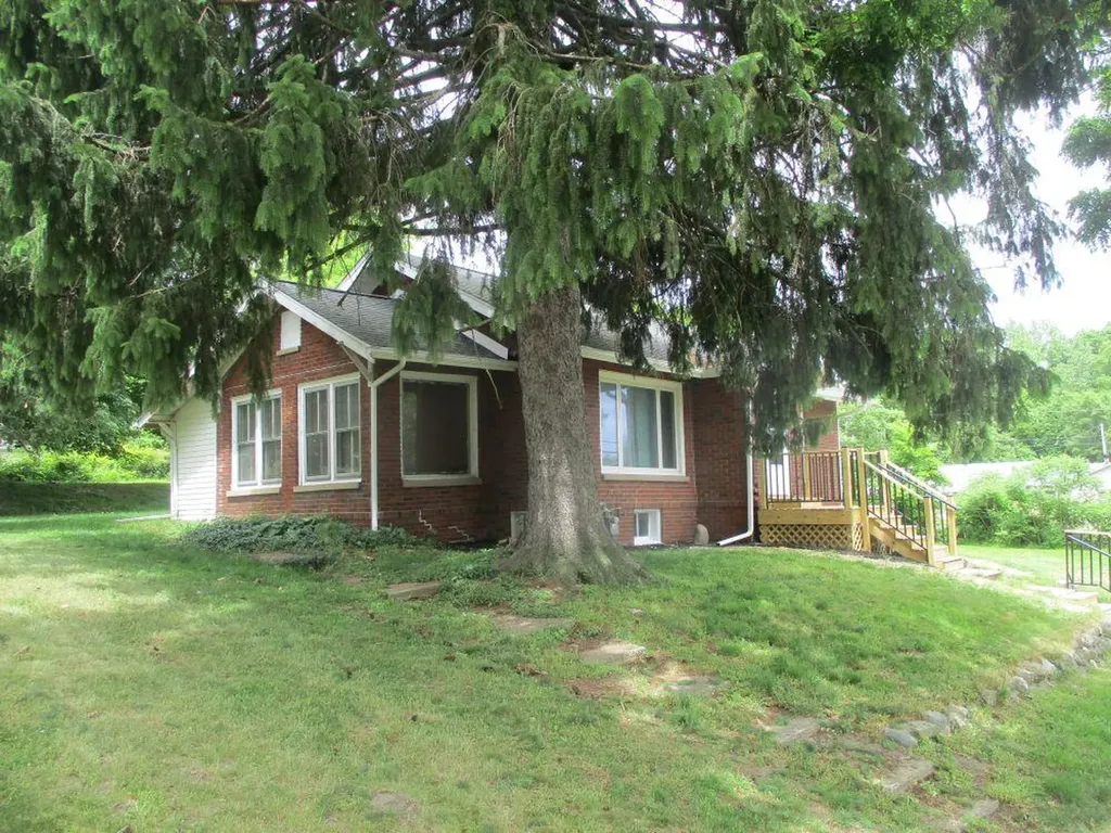 209 Spring Street Three Rivers City MI 49093
