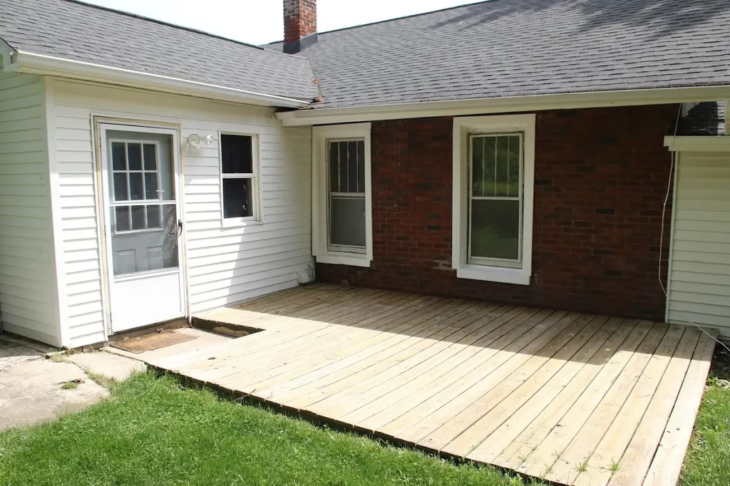 209 Spring Street Three Rivers City MI 49093