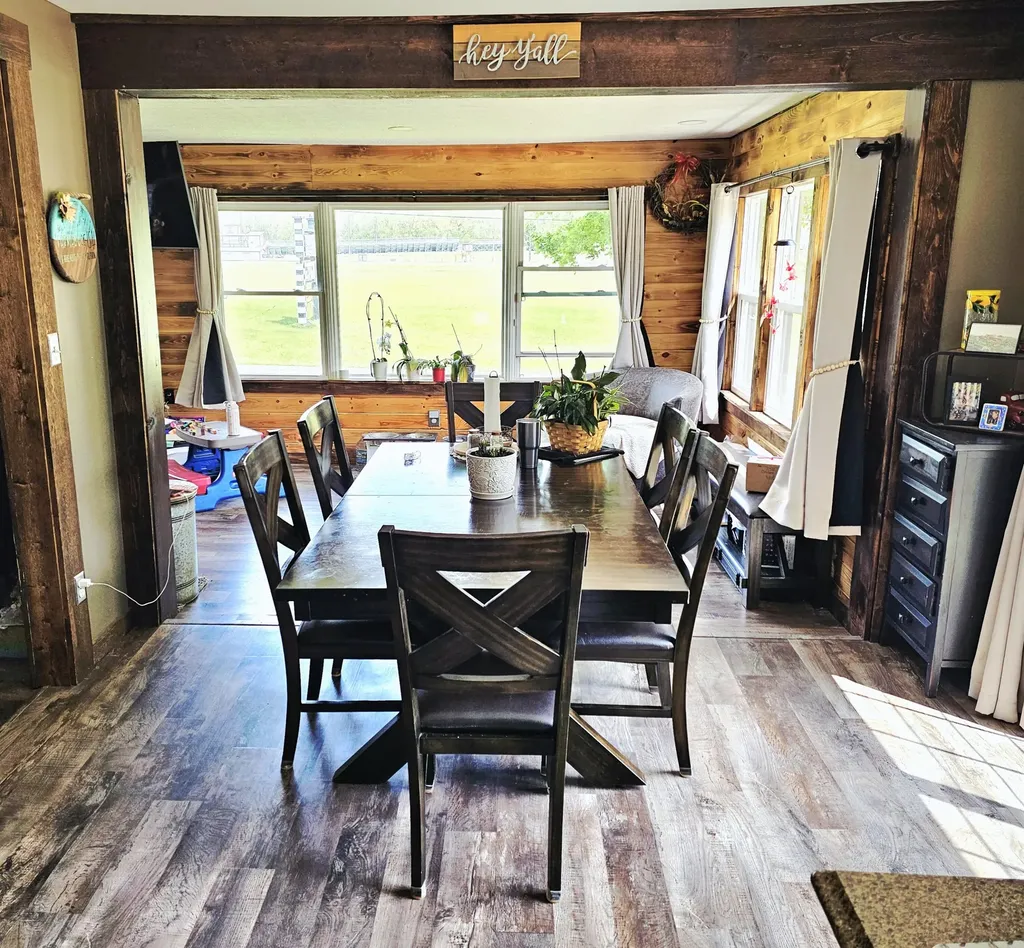58636 M 40 Newberg Township MI 49061